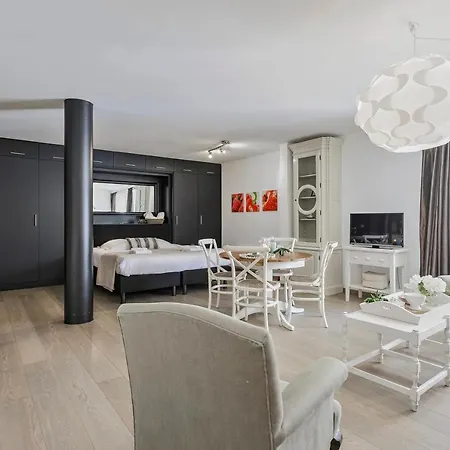 Charming Studio Nearby The At Knokke-heist! קנוקה-הייסט